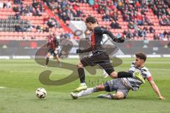 3. Liga; FC Ingolstadt 04 - SV Sandhausen; Deniz Zeitler (38, FCI) Lewald Jakob (14 SVS) Zweikampf Kampf um den Ball