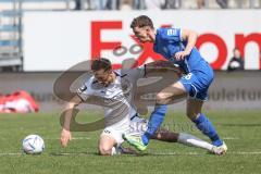 3. Liga; SV Meppen - FC Ingolstadt 04; Zweikampf Kampf um den Ball Arian Llugiqi (25, FCI) Risch Sascha (28 SVM)