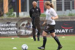 2. Frauen-Bundesliga - Saison 2021/2022 - FC Ingolstadt 04 - MSV Duisburg - Thorsten Splieth Co-Trainer (FCI) vor dem Spiel - Foto: Meyer Jürgen