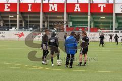 Audi Schanzer Amateur Cup 2022 - Die Mannschaften machen sich warm vor dem Spiel - Foto: Jürgen Meyer