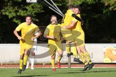 2023_10_22 - Kreisklasse - Saison 2023/24 - TSV Ingolstadt Nord - FC Gelbelsee - Der 1:2 Anschlusstreffer durch  Mathias Regler #5 Gelbelsee - jubel - Foto: Meyer Jürgen