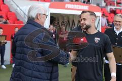 3. Liga - Saison 2024/25 - FC Ingolstadt 04 - SV Wehen Wiesbaden - Verabschiedung - David Kopacz (Nr.29 - FCI) - Vorsitzender des Vorstandes Peter  Jackwerth (FCI)- Foto: Meyer Jürgen