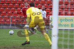 3. Liga - SpVgg Unterhaching - FC Ingolstadt 04 - Fatih Kaya (9, FCI) Torwart Jo Coppens (48 SpVgg)