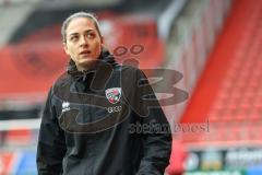 3. Liga; FC Ingolstadt 04 - TSG Hoffenheim II; vor dem Spiel Cheftrainerin Sabrina Wittmann (FCI)