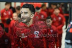 3. Liga; SSV Jahn Regensburg - FC Ingolstadt 04; vor dem Spiel Fredrik Carlsen (8, FCI)