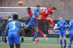 A - Junioren Bundesliga Süd/Südwest -  Saison 2021/2022 - FC Ingolstadt 04 - Heidenheim - Udebuluzor Michael (#21 FCI) beim Kopfball - Causevic Benjamin (#17 FCI) rechtsFoto: Meyer Jürgen