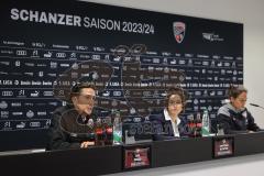 3. Liga; FC Ingolstadt 04 - Neue Trainerin, Pressekonferenz, Cheftrainerin Sabrina Wittman (FCI) Sportdirektor Ivica Grlic  (FCI) im Interview Pressesprecherin Kristina Richter (FCI)