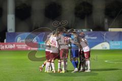 3. Liga; FC Viktoria Köln - FC Ingolstadt 04; Besprechung Halbzeit Torwart Kai Eisele (25, FCI)