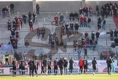 2.BL; FC Ingolstadt 04 - SV Sandhausen; nach dem Spiel Team bedankt sich bei den Fans