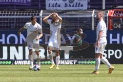 Relegation 2 - VfL Osnabrück - FC Ingolstadt 04 - Verzweiflung nach dem 2:0 Björn Paulsen (4, FCI) Robin Krauße (23, FCI) Marc Stendera (10, FCI)