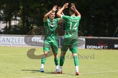Bezirksliga - Saison 2024/25 - Freundschaftsspiel - FC Gerolfing - SV Kasing - Leo Zänger (Nr.11 - FC Gerolfing) mit dem 1:0 Führungstreffer - jubel - Julien Bajer (Nr.14 - FC Gerolfing) - XXXXX - Foto: Meyer Jürgen