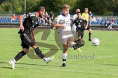 Kreisliga - Saison 2022/2023 - TSV Großmehring - Türk SV Ingolstadt -  Benedikt Neubauer weiss Großmehring - Ibrahim Sahin Türk SV Ing. -  - Foto: Meyer Jürgen