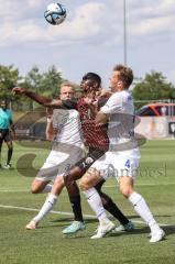 3. Liga; Testspiel; FC Ingolstadt 04 - FC Heidenheim; Zweikampf Kampf um den Ball Daouda Beleme (9, FCI) Maloney Lennard (FCH) Siersleben Tim (FCH)