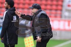 3. Liga; FC Ingolstadt 04 - TSV Havelse; Cheftrainer Samir Ferchichi (TSV) an der Seitenlinie, Spielerbank