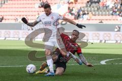 3. Liga; FC Ingolstadt 04 - Rot-Weiss Essen; Patrick Schmidt (9, FCI) Zweikampf Kampf um den Ball Dürholtz Luca ( RWE)