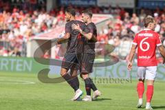 3. Liga - Saison 2025/26 - Energie Cottbus - FC Ingolstadt 04  - Der 1:1 Ausgleichstreffer durch Carlsen Frederic Bennedsgaard (Nr.8 - FC Ingolstadt 04) - jubel -   - Foto: Meyer Jürgen