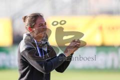 Toto-Pokal Finale; Würzburger Kickers - FC Ingolstadt 04; Sieg Jubel Freude Toto-Pokalsieg Fan Fankurve Banner Fahnen Spruchband Spieler bedanken sich bei den Fans Tanz Cheftrainerin Sabrina Wittmann (FCI)
