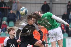Bezirksliga - Saison 2024/25 - FC Gerolfing - VFB Eichstätt II - Leo Zängler grün Gerolfing  - Samuel Schmid schwarz Eichstätt - Foto: Meyer Jürgen