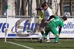 Fussball - Kreisliga - FC Gerolfing - SV Karlshuld - Christian Träsch Fc Gerolfing - Devin Davis grün Karlshuld - Foto: Meyer Jürgen