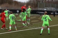 2. Frauen-Bundesliga - Saison 2021/2022 - FC Ingolstadt 04 - VFL Wolfsburg II - Zenger Nadine (#15 FCI) beim Kopfball - Foto: Meyer Jürgen