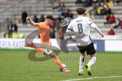 3. Liga; SSV Ulm 1846 - FC Ingolstadt 04; Schuß Torchance Felix Keidel (43, FCI) Ahrend Lukas (8 Ulm)