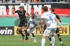 DFB Pokal; FC Ingolstadt 04 - SV Darmstadt 98; Tobias Schröck (21, FCI) Manu Braydon (7 SVD)