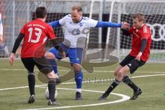 AUDI - Schanzer Amateur Cup 2023 - Finale - TSV Hohenwart - FC Mindelstetten - 5:3 -  Manuel Riedl weiss Mindelstetten - Daniel Liebhardt rot rechts Hohenwart - Nico Prause #13 Hohenwart - Foto: Meyer Jürgen