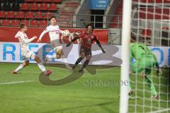 3. Liga - FC Ingolstadt 04 - Türkgücü München - Francisco Da Silva Caiuby (13, FCI) Flanke, Gorzel Nico (37 Türkgücü) Bouziane Mounir (14 Türkgücü) Torwart Vollath René (1 Türkgücü)