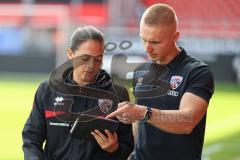 3. Liga; FC Ingolstadt 04 - 1. FC Schweinfurt 05; vor dem Spiel Cheftrainerin Sabrina Wittmann (FCI) Yannick Schmidt