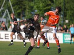 Relegation zur Kreisklasse - Saison 2025/26 - TSV Gaimersheim II - SC Irgertsheim  - Felix Hanczar orange Irgertsheim - Christoph Katzenbogen schwarz Gaimersheim  - Foto: Meyer Jürgen