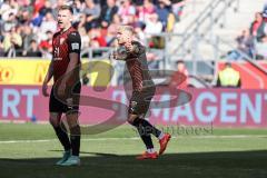 3. Liga; SSV Jahn Regensburg - FC Ingolstadt 04; Max Dittgen (10, FCI) ärgert sich Torchance verpasst Jannik Mause (7, FCI)