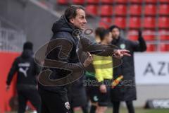 2.BL; Testspiel; FC Ingolstadt 04 - SpVgg Greuther Fürth; Cheftrainer Rüdiger Rehm (FCI) an der Seitenlinie, Spielerbank