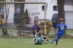 Kreisklasse - Saison 2024/25- TSV Großmehring - FC Geisenfeld - Der 2:2 Ausgleichstreffer durch Lukas Kellermann grün Geisenfeld - Maximilian Förstl Torwart Großmehring - jubel - Foto: Meyer Jürgen