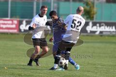 2023_10_28 - Kreisklasse - Saison 2023/24 - FC GW Ingolstadt - FC Arnsberg - Mohamed Mandar blau Arnsberg - Deniz Aydin weiss GW Ing - Foto: Meyer Jürgen