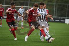 Saison 2026/27 - Freundschaftsspiel - 1. FC Nürnberg - FC Ingolstadt 04 - Dennis Kaygin (Nr.10 - FCI) - Styopa Mkrtchyan (Nr.5 - FCN) - Foto: Meyer Jürgen