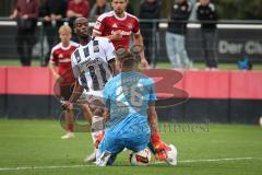 Saison 2026/27 - Freundschaftsspiel - 1. FC Nürnberg - FC Ingolstadt 04 - Joseph Ganda (Nr.16 - FCI) mit einer Torchance - Torwart Christian Mathenia (Nr.26 - FCN) - Foto: Meyer Jürgen