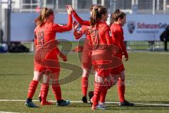 2. Frauen-Bundesliga - Testspiel - Saison 2021/2022 - FC Ingolstadt 04 - SV 67 Weinberg - Der 1:0 Führungstreffer durch Maier Ramona (#18 FCI) - jubel - Reischmann Stefanie (#21 FCI) - Vidovic Paula (#4 FCI) - Foto: Meyer Jürgen