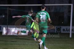 Landesliga - Saison 2024/25 - SV Manching - FC Ehekirchen - Rainer Meisinger (Nr.8 - SV Manching) mit einer Torchance - XXXXX - Foto: Meyer Jürgen