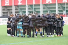 2023_11_12 - 2. Bundesliga - Saison 2023/24 - FC Ingolstadt 04 Frauen - SV 67 Weinberg -  Die Mannschaft bildet einen Kreis vor dem Spiel -  - XXXXX - Foto: Meyer Jürgen