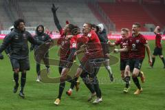 3. Fußball-Liga - Saison 2020/2021 - FC Ingolstadt 04 - FC Viktoria Köln - Ganiggia Ginola Elva (#14,FCI)  erzielt den 2:1 Siegtreffer - jubel - Filip Bilbija (#35,FCI)  - Francisco da Silva Caiuby (#13 FCI) - Stefan Kutschke (#30,FCI)  - Foto: Meyer Jürg