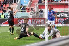 2.BL; FC Ingolstadt 04 - FC Hansa Rostock; Tor Cance für Christian Gebauer (22, FCI) Torwart Kolke Markus (1 Hansa) hält