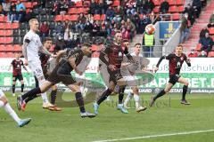 2.BL; FC Ingolstadt 04 - FC ST. Pauli; Kopfball Nikola Stevanovic (15, FCI) Patrick Schmidt (32, FCI) Makienok Simon (16 Pauli) hinten Filip Bilbija (35, FCI)