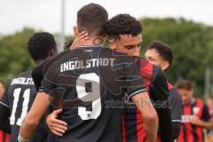 *** Bayernliga Nord - Saison 2025/26 - FC Ingolstadt 04 II - Jahn Regensburg II - Ognjen Draculic (Nr.9 - FC Ingolstadt II) mit dem 2:1 Führungstreffer - jubel - Sekulovic Davide rot FCI - Foto: Meyer Jürgen