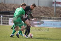 Kreisklasse - Saison 2025/26- TSV Gaimersheim II - SV Lippertshofen - Christoph Katzenbogen schwarz Gaimersheim - Niclas Führer grün Lippertshofen - Foto: Meyer Jürgen