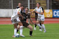 2. Fußball-Liga - Frauen - Saison 2023/2024 - Freundschaftsspiel - FC Ingolstadt 04 - SCR Altach - Maliha Isabelle schwarz FCI - Vera Ellgas weis Altach - Foto: Meyer Jürgen