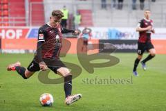 2.BL; FC Ingolstadt 04 - FC ST. Pauli; Dennis Eckert Ayensa (7, FCI) Schuß