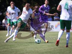 Testspiel - Saison 2026/27 - VFB Eichstätt - FC Ingolstadt 04 - Joseph Ganda (Nr.16 - FCI) - Daniel Hofrichter (Nr.8 - VFB Eichstätt) - Foto: Meyer Jürgen