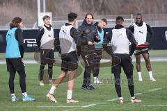 3. Liga; 1. Training nach Winterpause, 2023 FC Ingolstadt 04; Cheftrainer Rüdiger Rehm (FCI) Ansprache