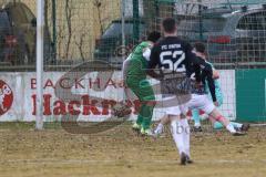 Bezirksliga - Saison 2024/25 - FC Gerolfing - FC Fatih Ingolstadt - Torwart Marco Ernhofer (Nr.22 - FC Fatih) - Anastasios Porfyriadis (Nr.27 - FC Gerolfing) - Muhammed Abasikeles (Nr.24 - FC Fatih) - Foto: Meyer Jürgen