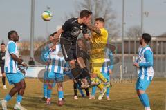 Bezirksliga - Saison 2024/25- TSV Gaimersheim - FC Aschheim - Michael Graßl (Nr.18 - TSV Gaimersheim)- Pascal Jakob Torwart Aschheim - Foto: Meyer Jürgen